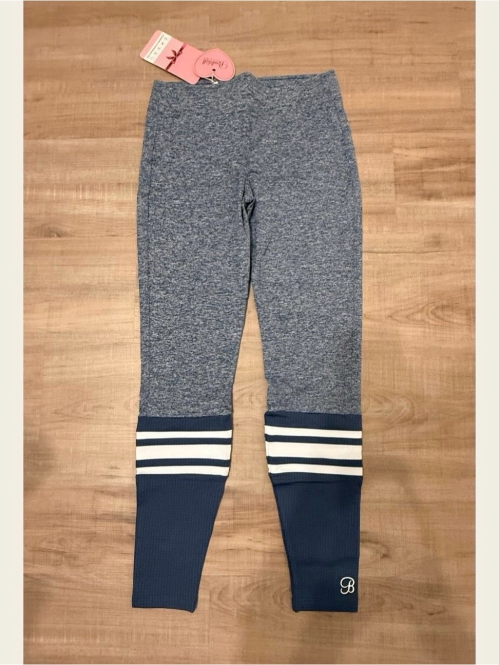 Bombshell leggings, NWT! Cross listed on Mercari bc my prices are lower!